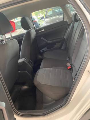 VOLKSWAGEN NIVUS 1.0 200 TSI TOTAL FLEX COMFORTLINE AUTOMÁTICO